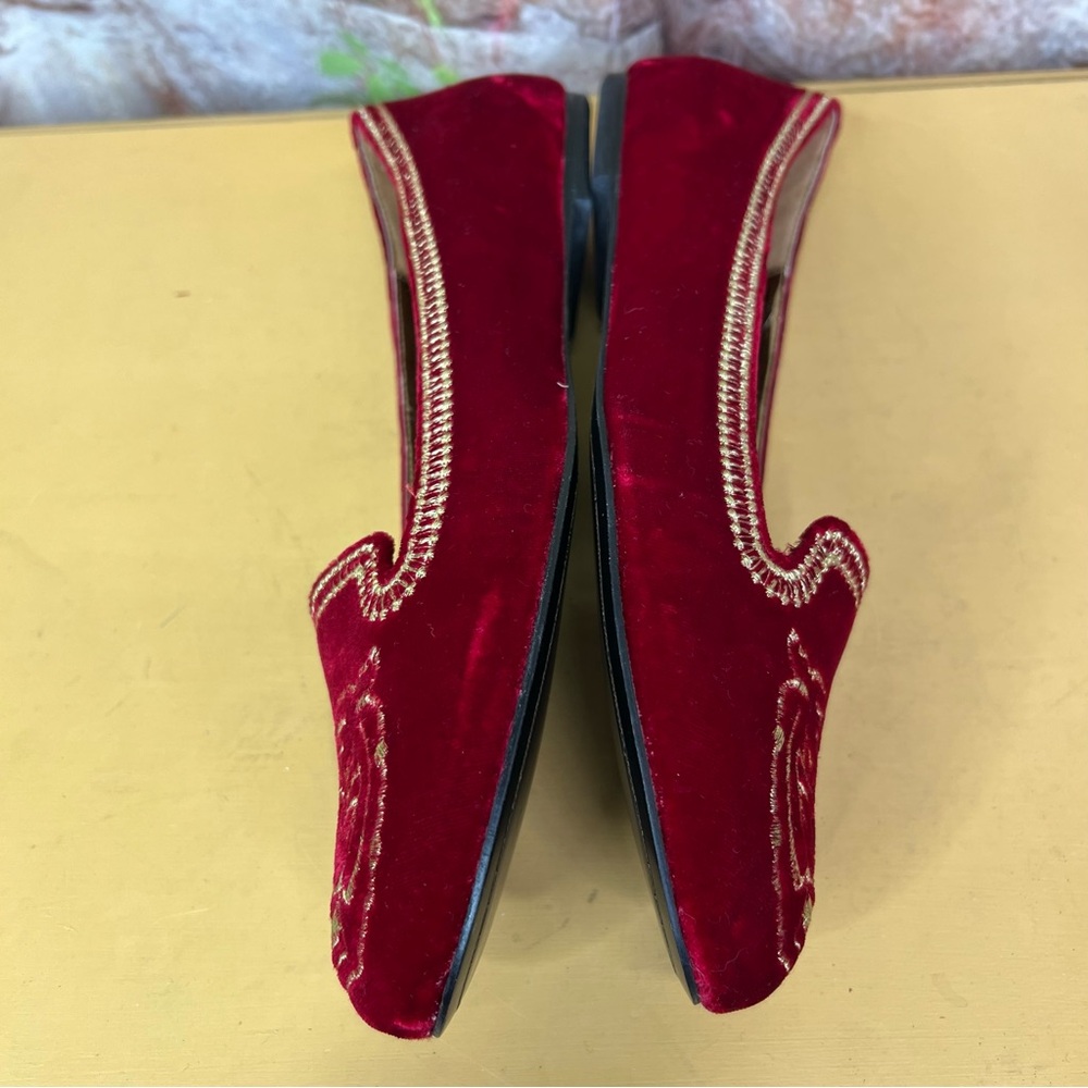 ABS ALLEN SCHWARTZ Quiet Luxury Red/Burgundy Embroidered Gold Velvet Flats, 8 - Picture 13 of 14